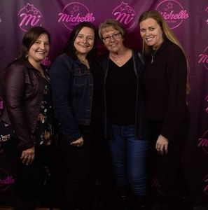 Meet your Posher, Joan